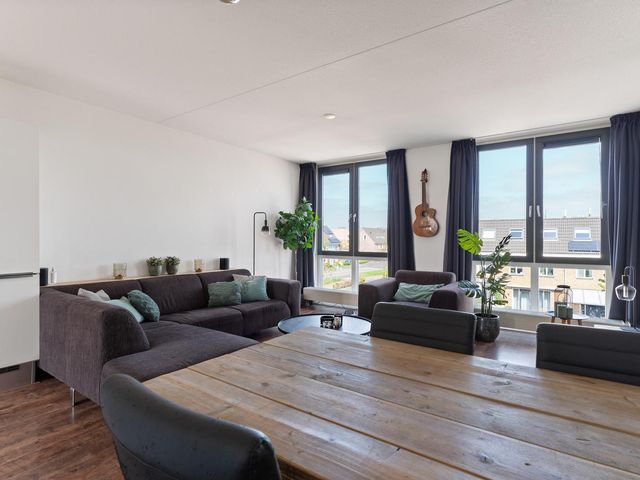 Osirispad 9, Almere