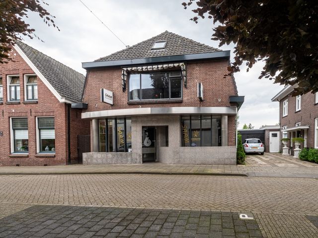 Spoorstraat 6, Goor