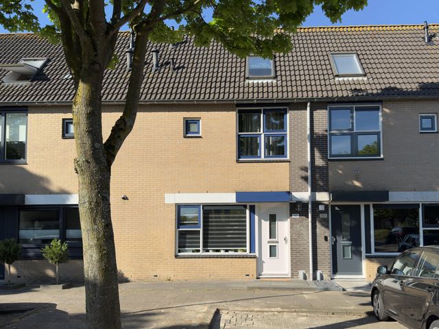 Hazenburglaan 103, Hoofddorp