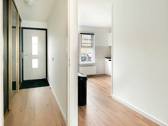 Hazenburglaan 103, Hoofddorp