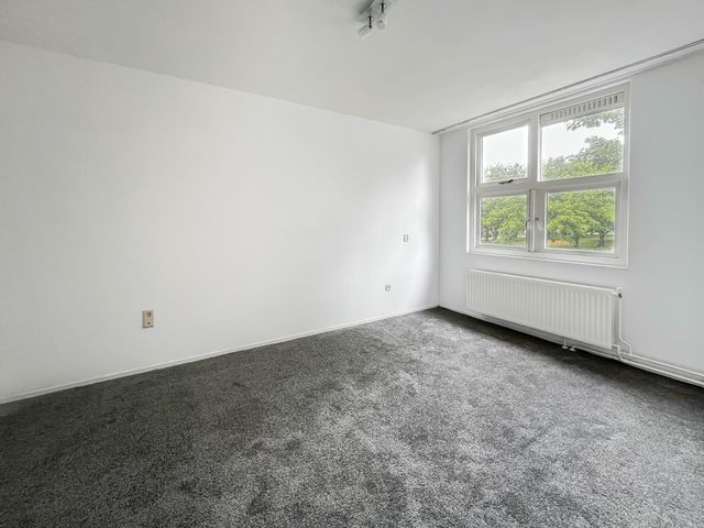 Hazenburglaan 103, Hoofddorp