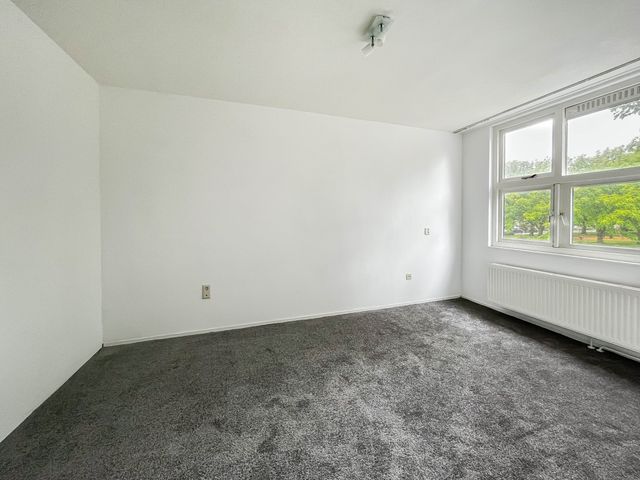 Hazenburglaan 103, Hoofddorp