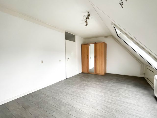 Hazenburglaan 103, Hoofddorp