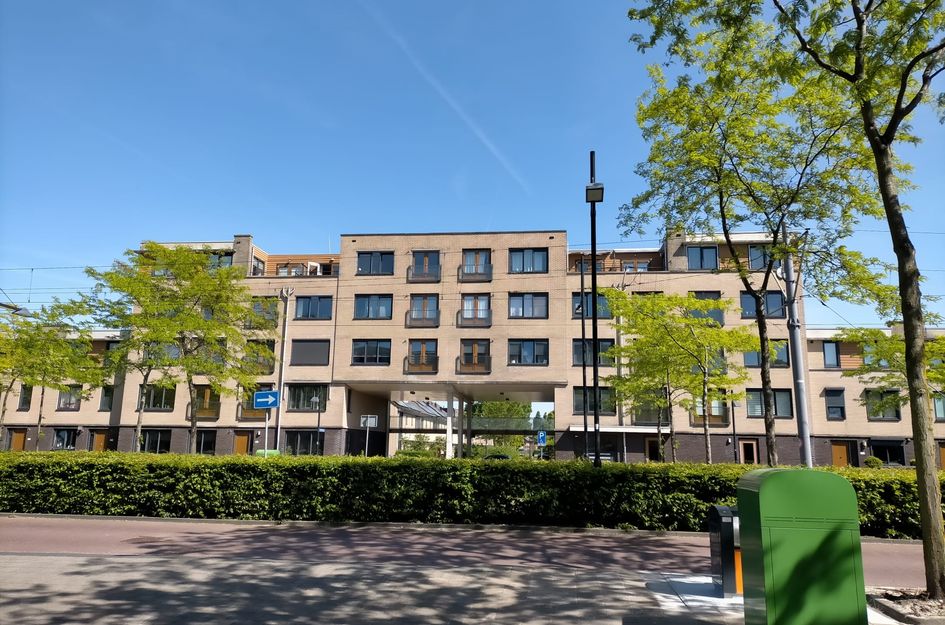Avenue Carré 208