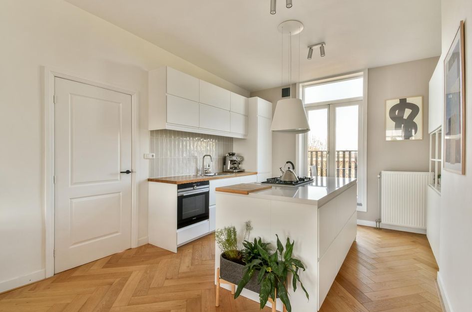 Admiraal De Ruijterweg 237 4