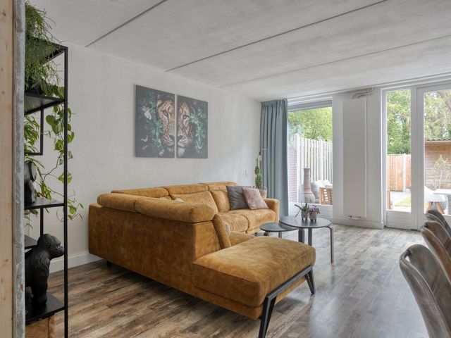 Dubbelmonde 47, Zevenbergen