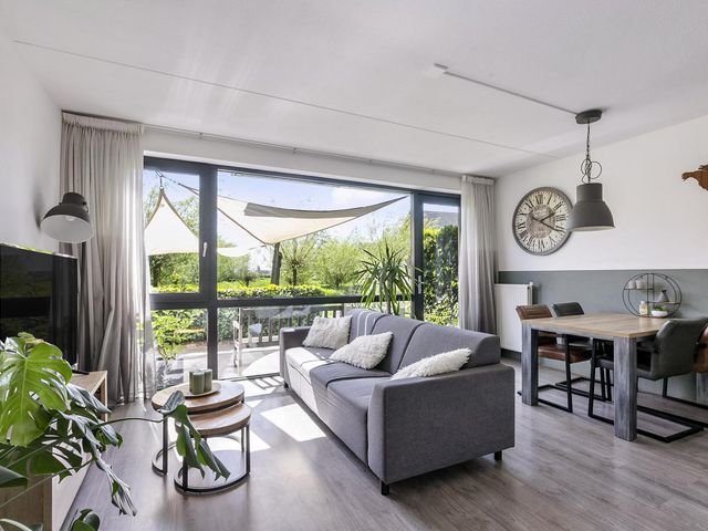 Corso 2, Huissen