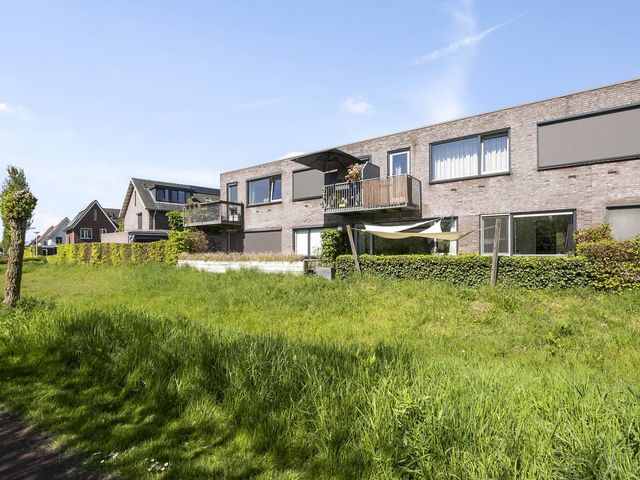 Corso 2, Huissen