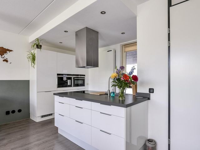 Corso 2, Huissen