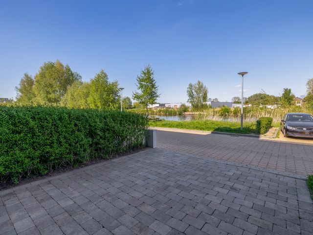 Flamingokade 64, Groningen