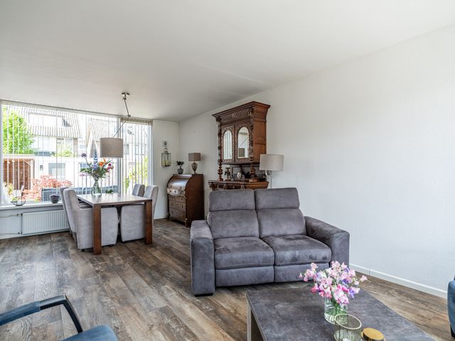 P.C. Hooftstraat 18, Waddinxveen