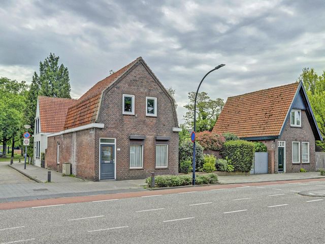 Burgemeester Smeelelaan 27, Waalwijk