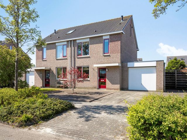 Spits 6, Zuidhorn
