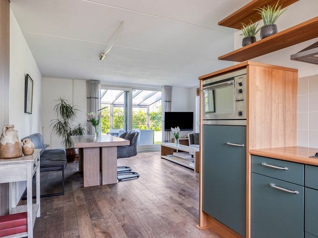 Spits 6, Zuidhorn