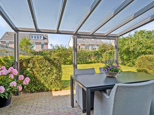 Spits 6, Zuidhorn