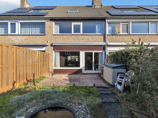 Kamperfoeliestraat 3, Landsmeer
