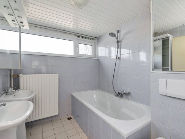 Kamperfoeliestraat 3, Landsmeer
