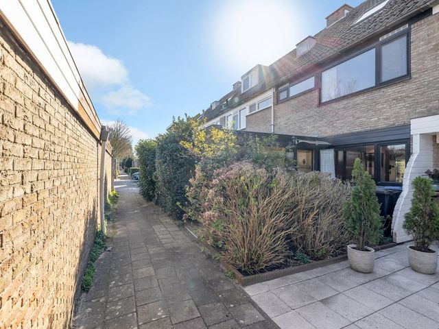 Kamperfoeliestraat 3, Landsmeer
