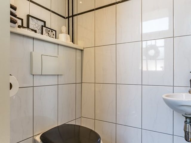 Veenenburgerlaan 11, Hillegom