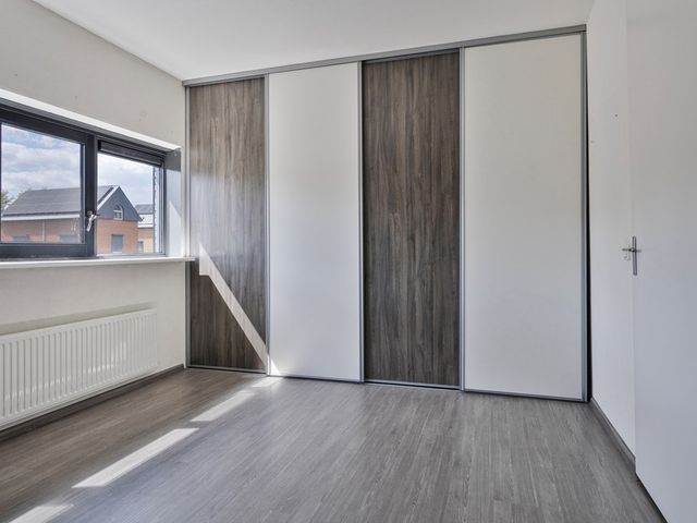Windhalm 25, Hendrik-Ido-Ambacht