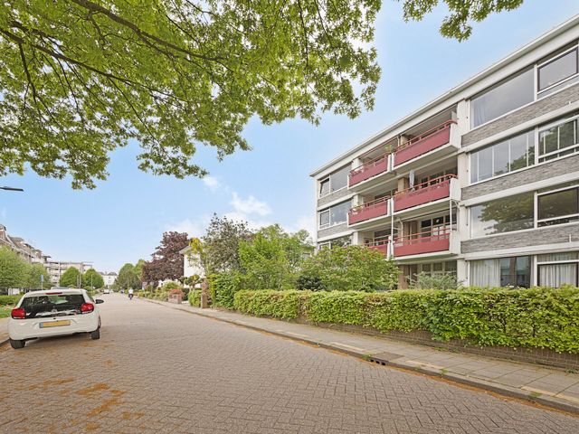 Stationsplein 54, Velp