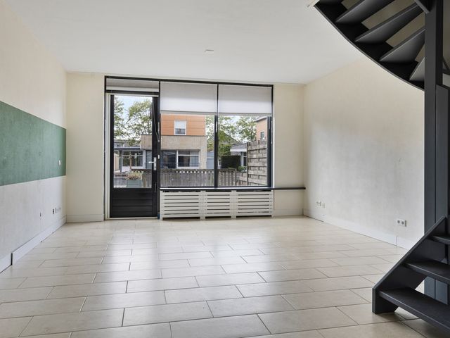 Windhalm 25, Hendrik-Ido-Ambacht