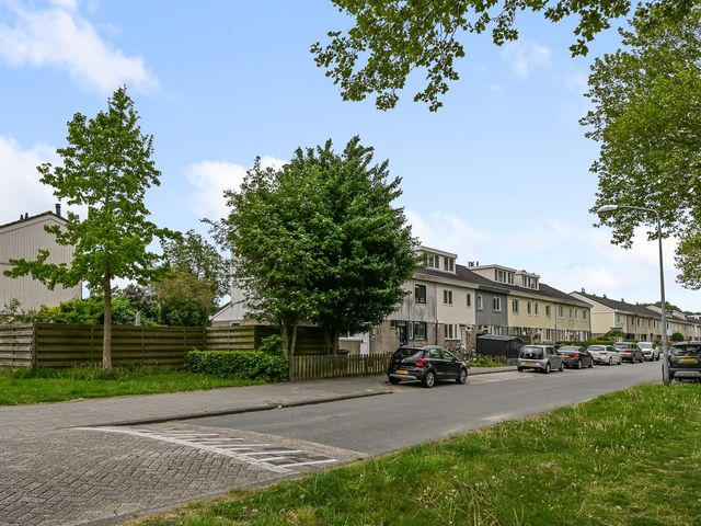 E.F. van den Banweg 73, Almere