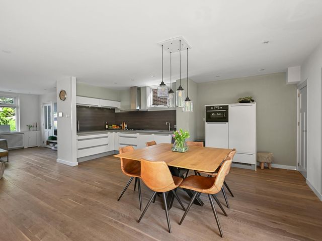 Dorpsstraat 975, Assendelft