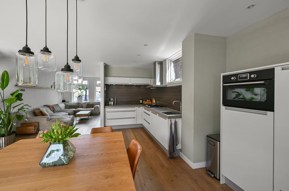 Dorpsstraat 975