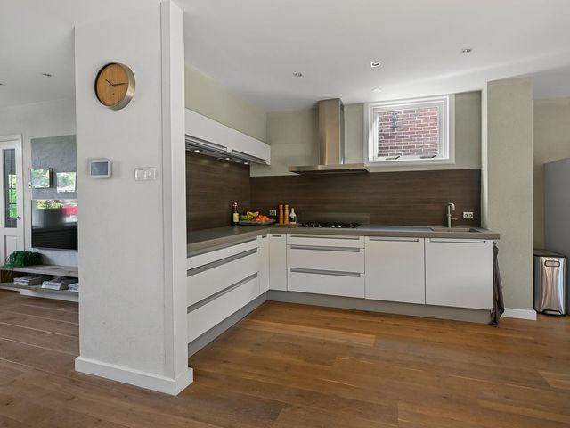 Dorpsstraat 975, Assendelft