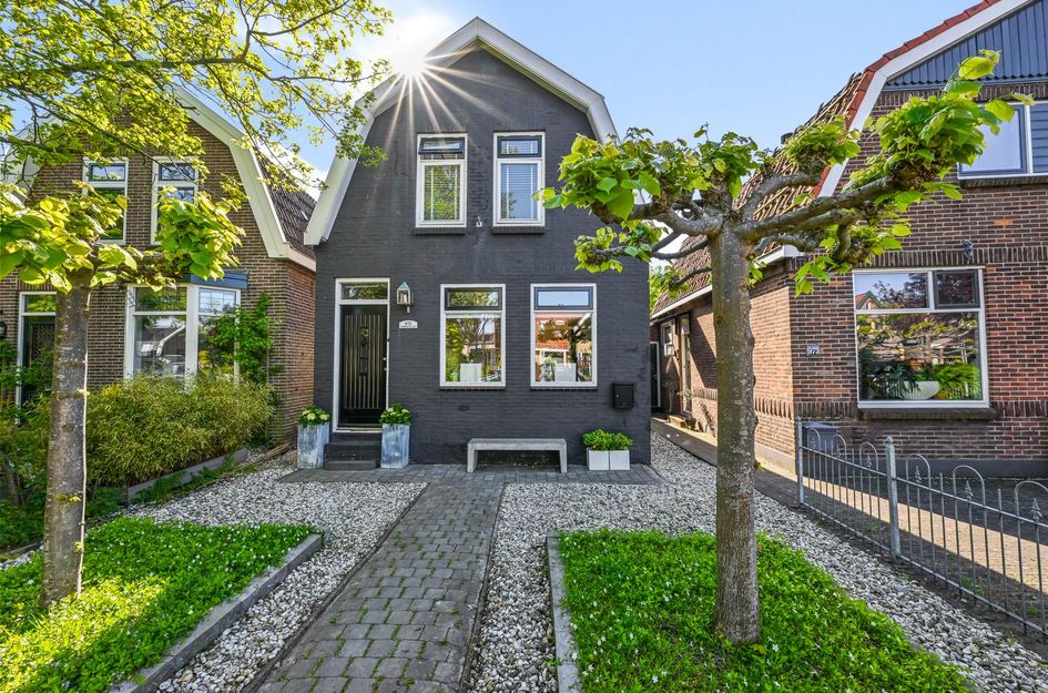 Dorpsstraat 975