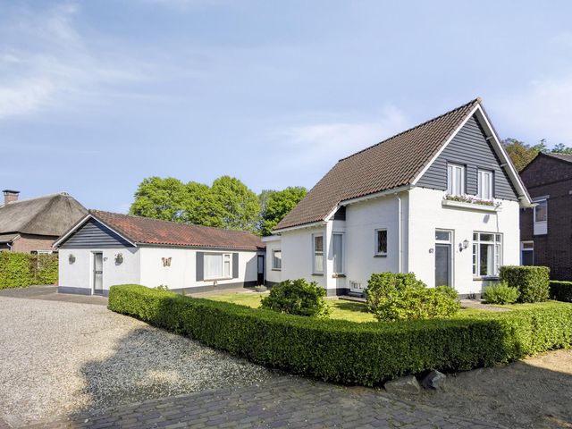 Weijen 67, Nistelrode
