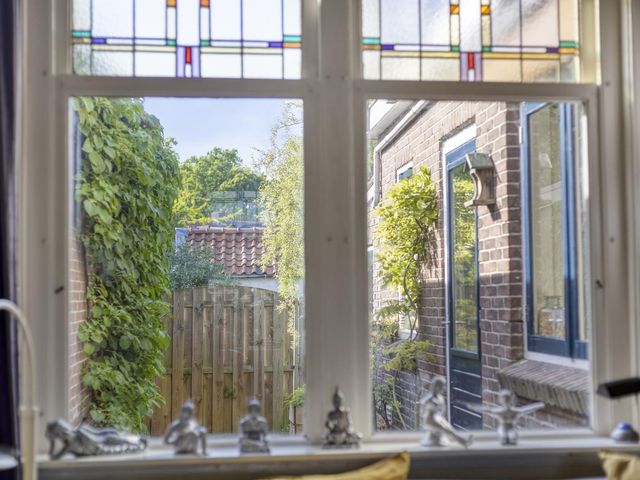 Dr. Ammanstraat 8, Warmond