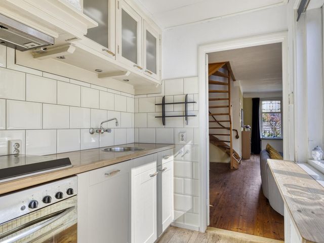 Dr. Ammanstraat 8, Warmond