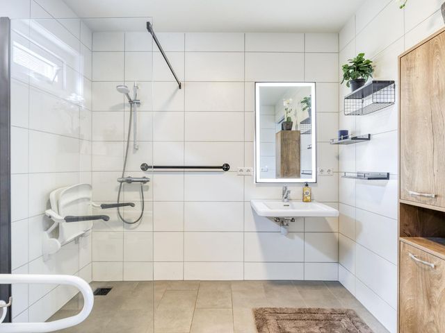 van Tilburghstraat 12, Driewegen