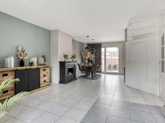 Emmastraat 112, Rozenburg