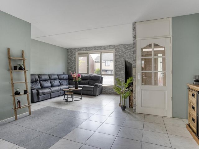 Emmastraat 112, Rozenburg