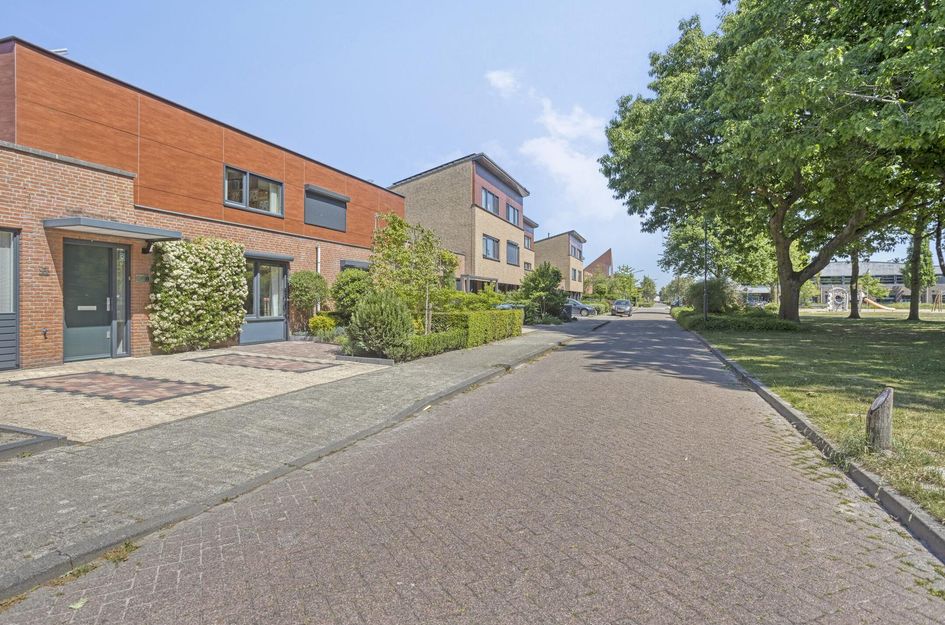 Sara Burgerhartstraat 31