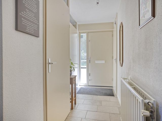 Sara Burgerhartstraat 31, Oosterhout