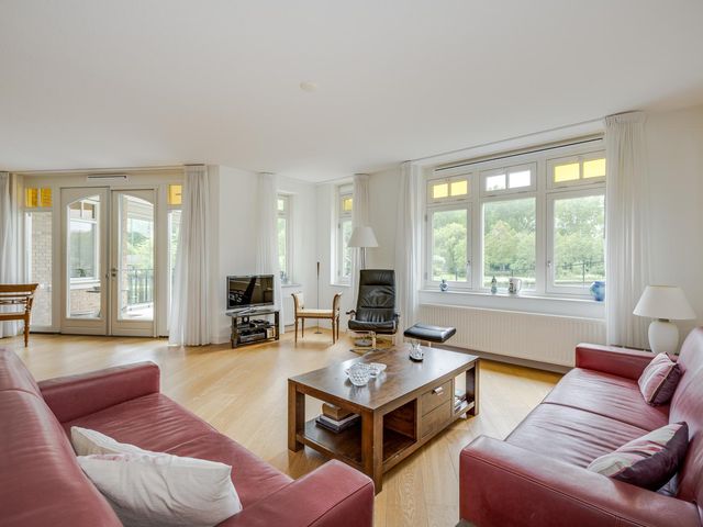 Harry Mulischstraat 24, Voorschoten
