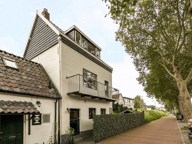 Veersedijk 8a, Hendrik-Ido-Ambacht