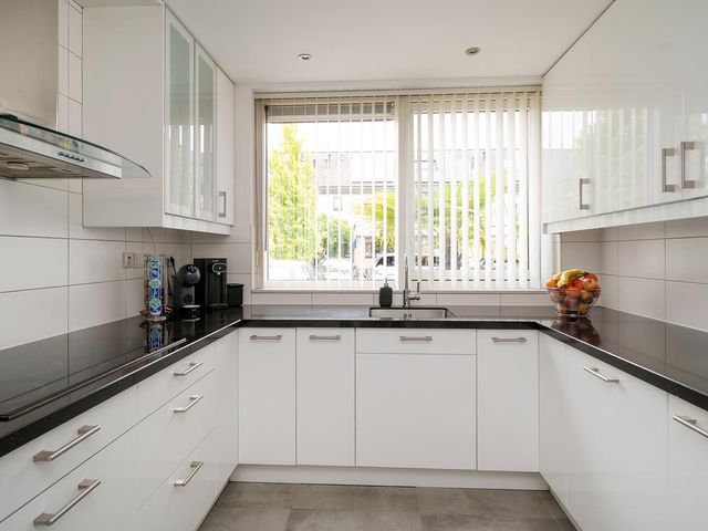 Leeuwenburg 8, Barendrecht