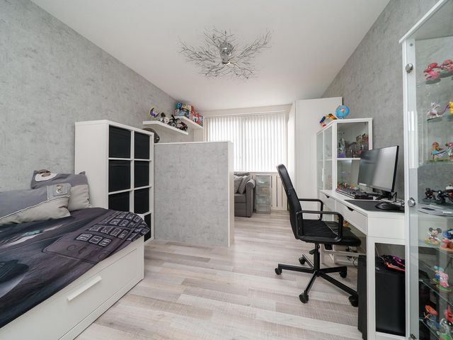 Leeuwenburg 8, Barendrecht
