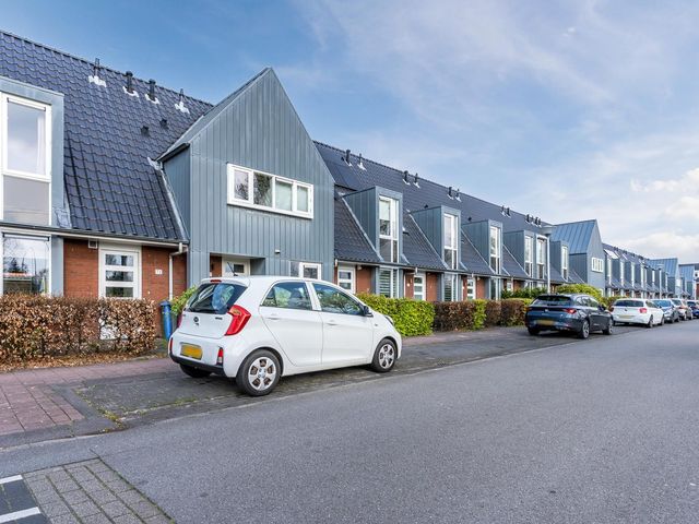 Tuinwal 70, Zwolle