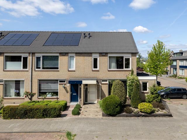 Ambachtenlaan 46, Breda