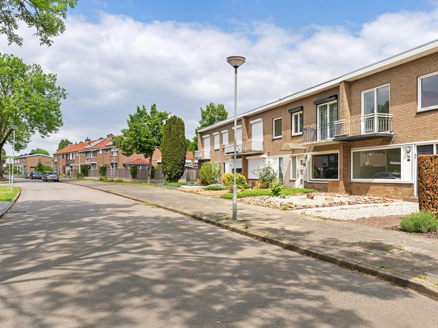 Landsteinerstraat 14, Geleen