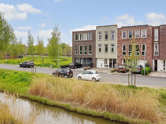 Athenelaan 189, Nieuw-Vennep
