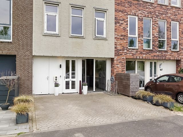Athenelaan 189, Nieuw-Vennep