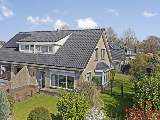 Reggestraat 29, Enter