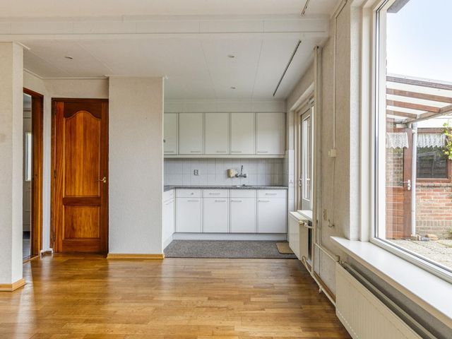 Aagje Dekenstraat 16, Terneuzen